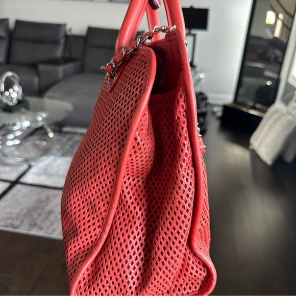 CHANEL Up In The Air Convertible Tote Bag in Red Authentic - Picture 3 of 12